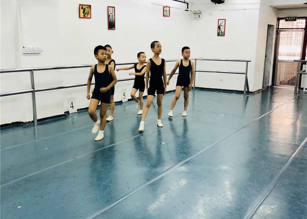 重庆丰迪芭蕾舞学校